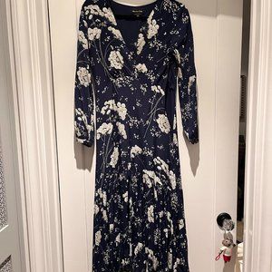 Dress, by Massimo Dutti, size 6,38, navy blue and white
